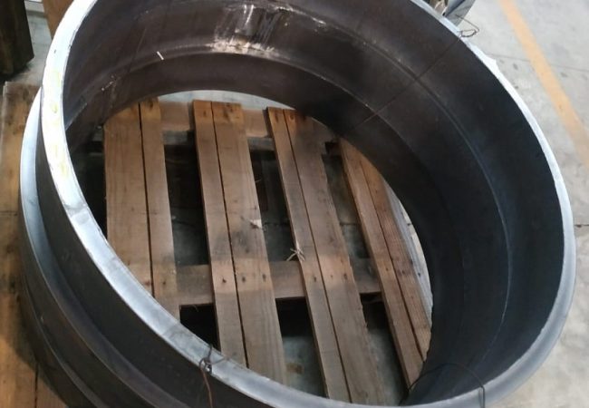 Flange calandrate e saldate